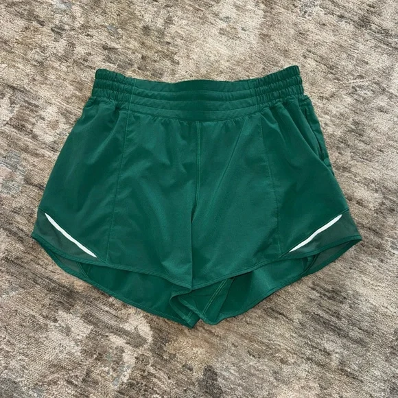 Lululemon Hotty Hot High-Rise Shorts - Picture 3 of 7